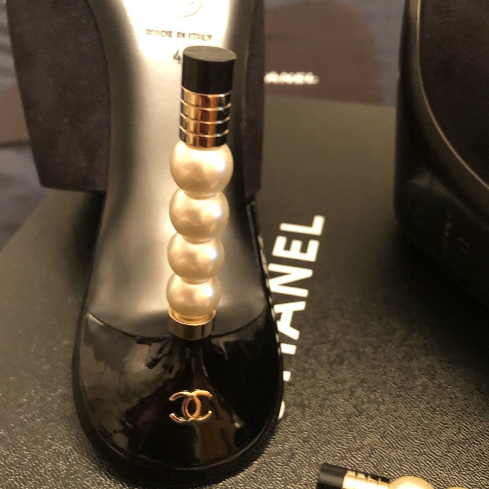 CHANEL 🔥🔥🔥 - Picture 6 of 15